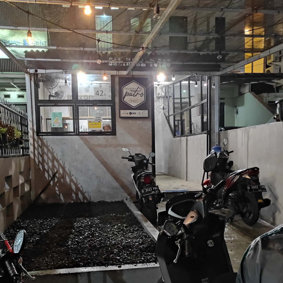 Cafe Salihara Patro