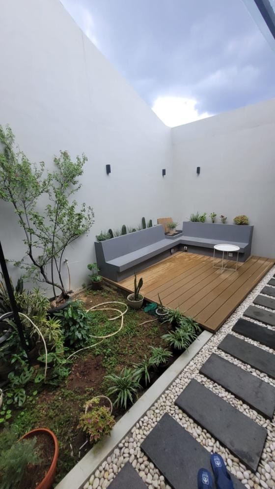 Renovasi Rumah Mrs. D