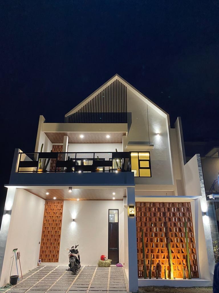 Mrs. SW House
