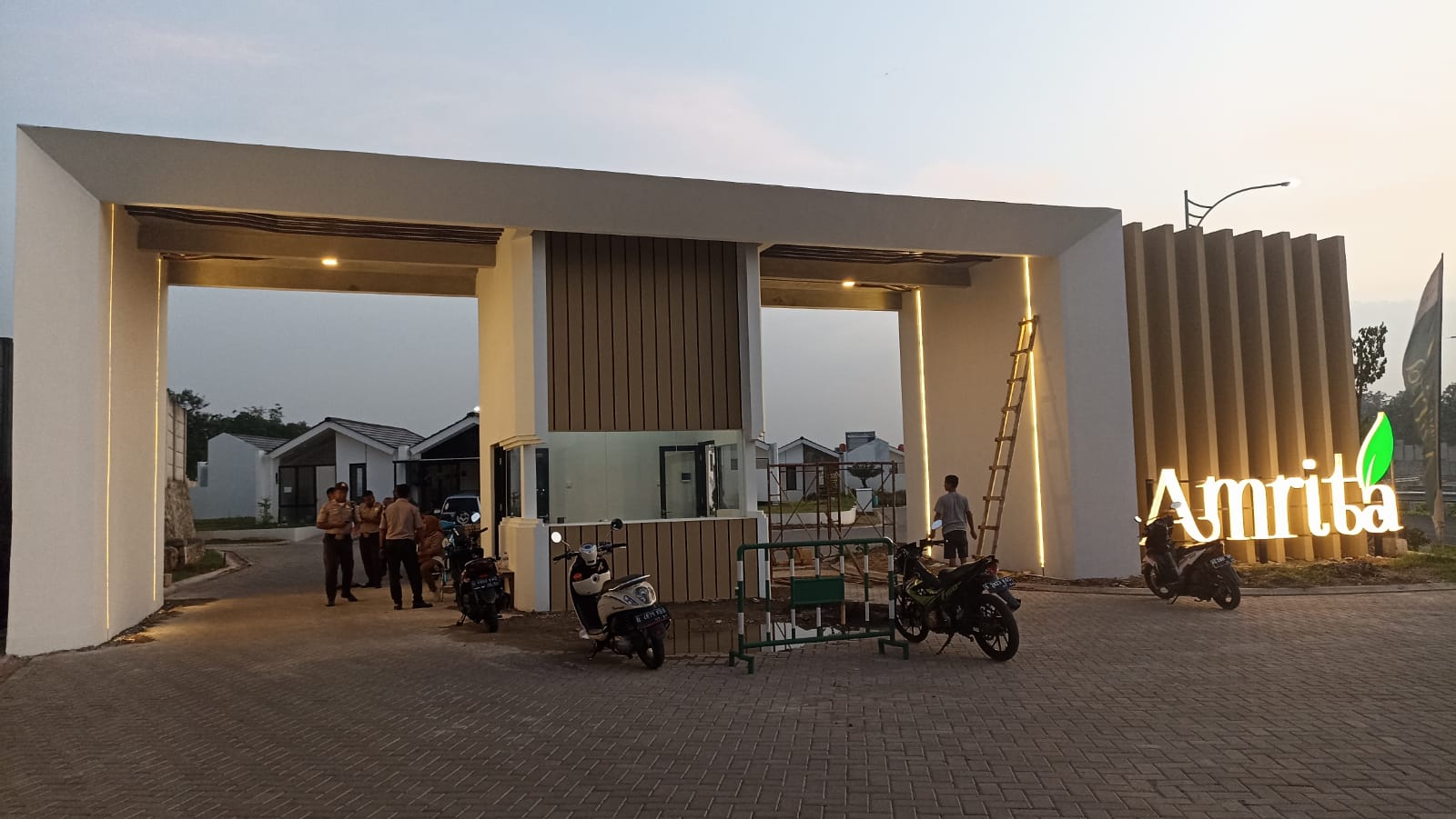 Pembangunan Gate Cluster Amrita