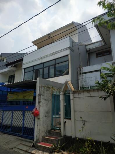 Rumah Pribadi Mr A – Taman Aries