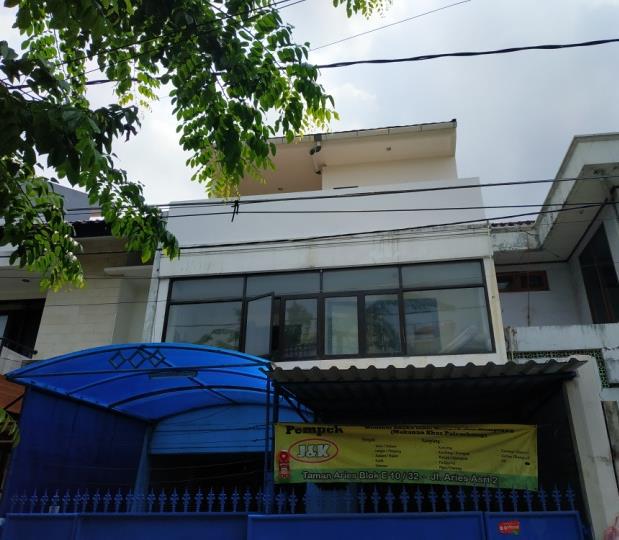 Rumah Pribadi Mr A - Taman Aries
