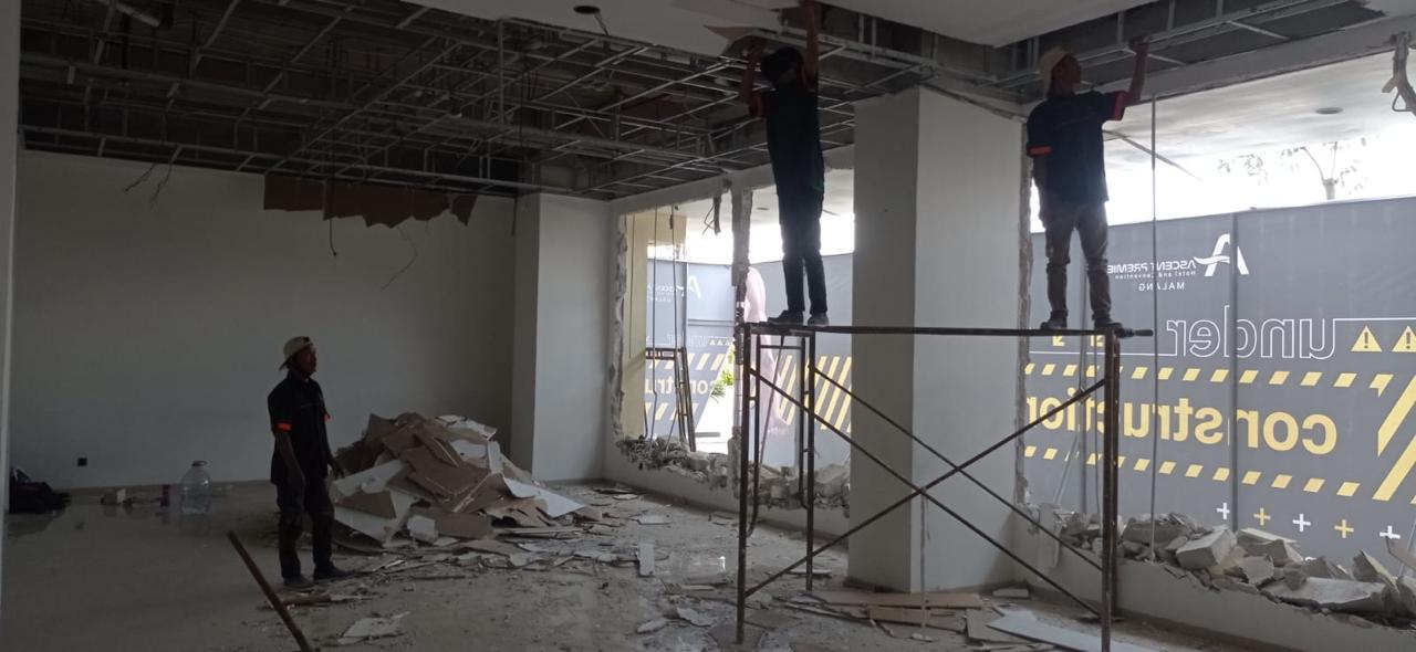 Renovasi Ascent Hotel Ex Balava